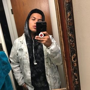 Meet your Posher, Bacilio